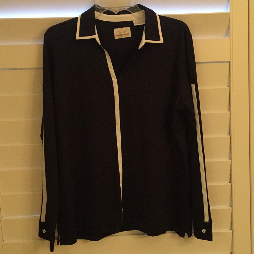 Washable Long Sleeve Top to pull on.